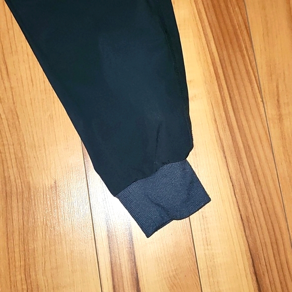 3/15❤️Athletic Works thin pants. Dri-More Tech S - Picture 4 of 8